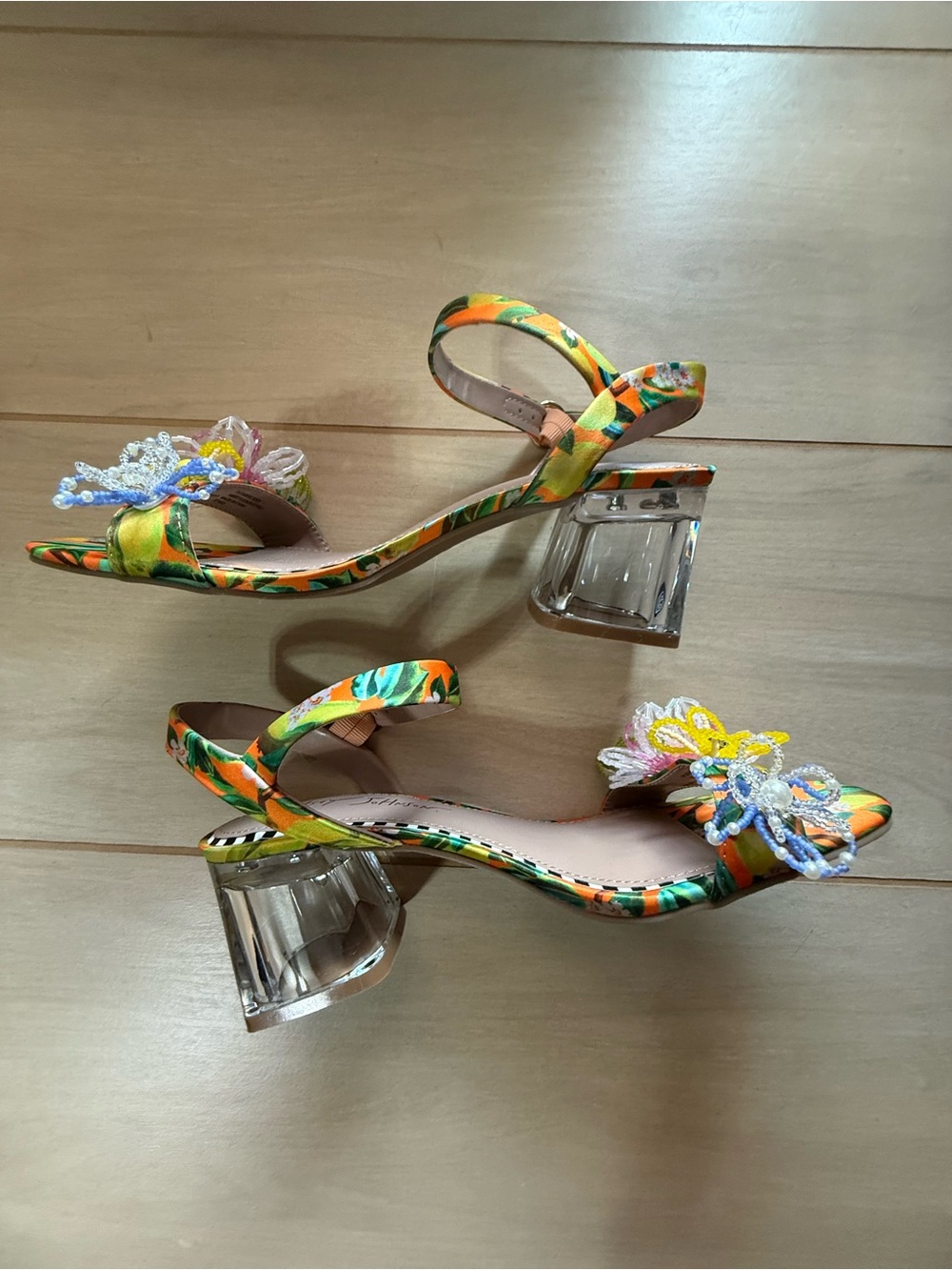 Betsey Johnson Cinthia Heels Floral Low Clear Block Heel Ankle Strap. NWOB